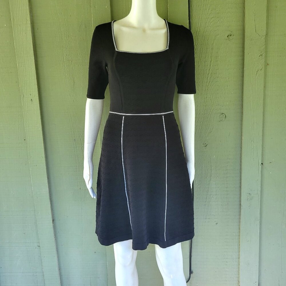 NANETTE LEPORE Black Slinky Wave Knit Dress Small